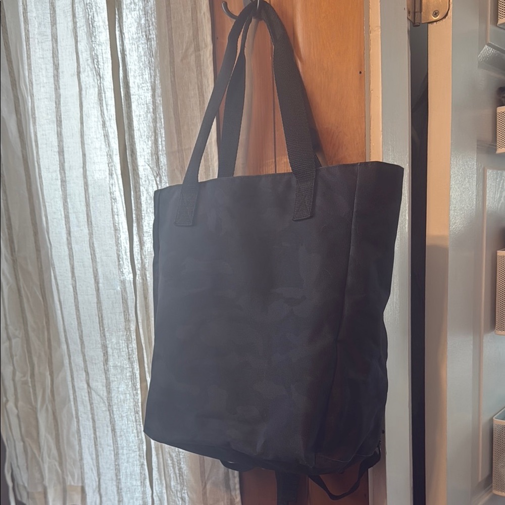 Lo & Sons Black Backpack Minimalist Design